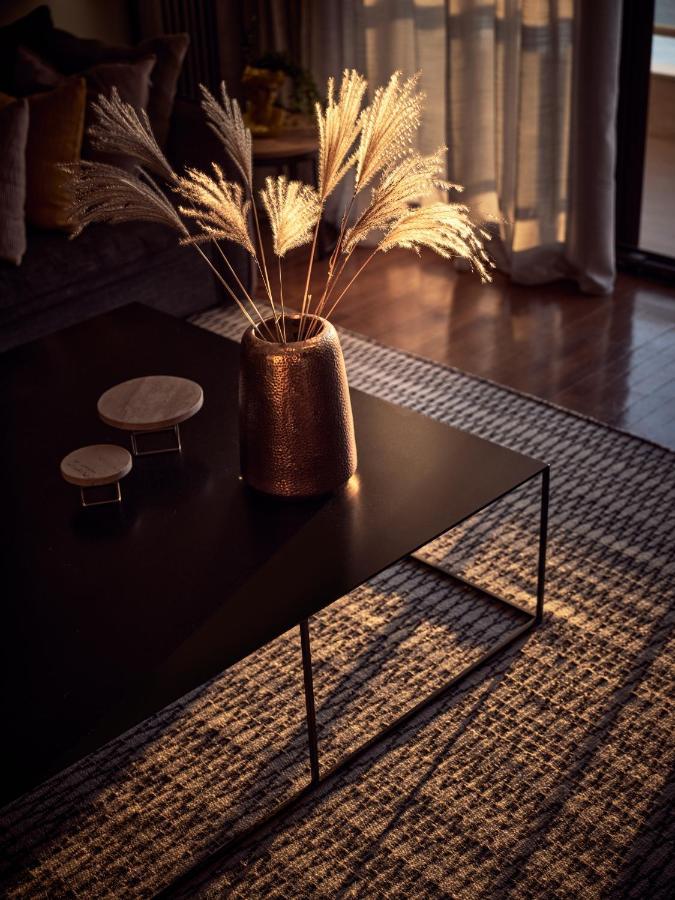 Monopolio Waterfront Apartment With Sea View, By Zantewize Bagian luar foto